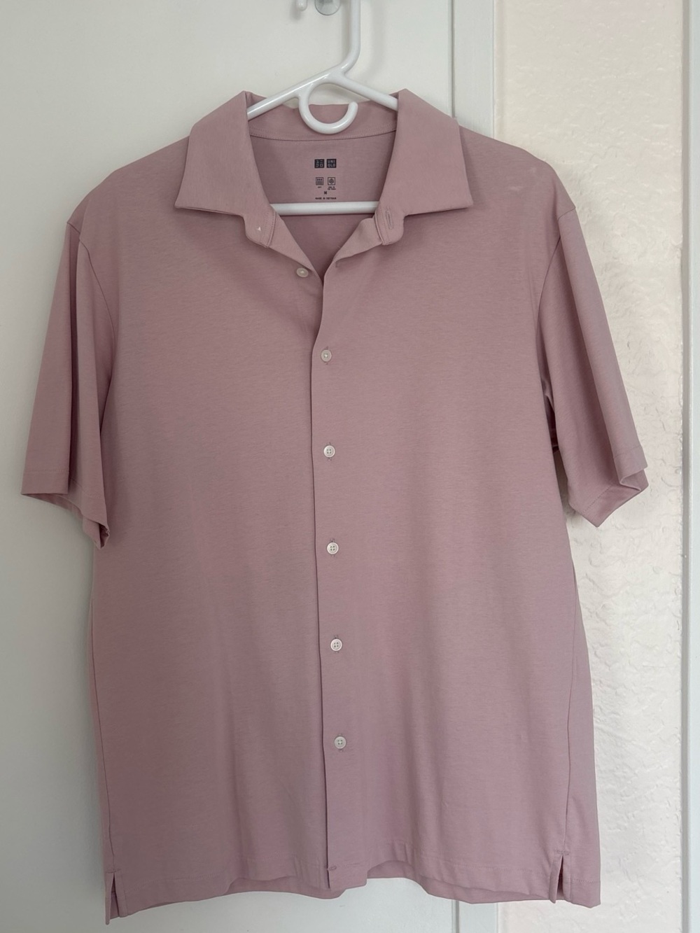 Uniqlo Men’s Button Down